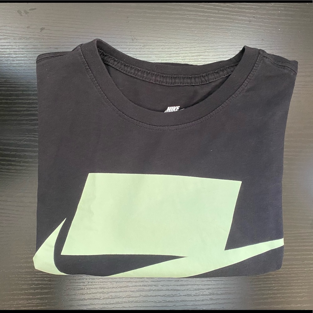 Nike T-Shirt Large (L)